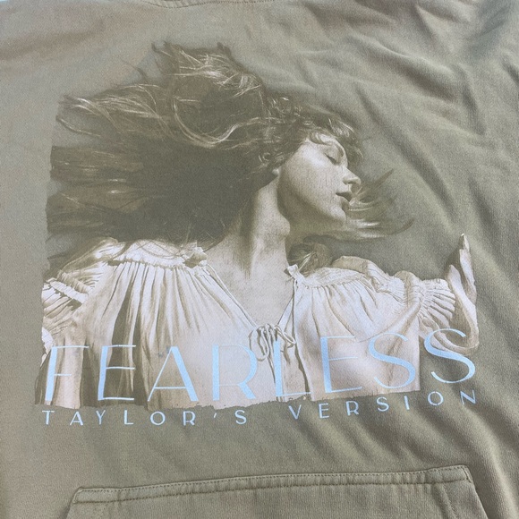 Taylor Swift Fearless Album Cover Hoodie Medium - Picture 3 of 7